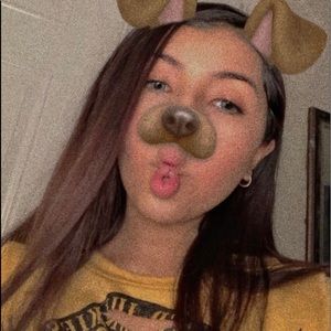 Meet your Posher, Briana